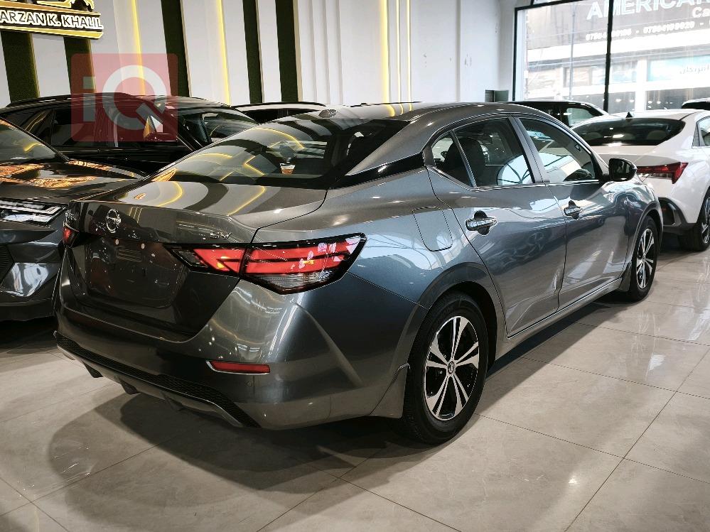 نیسان سێنترا